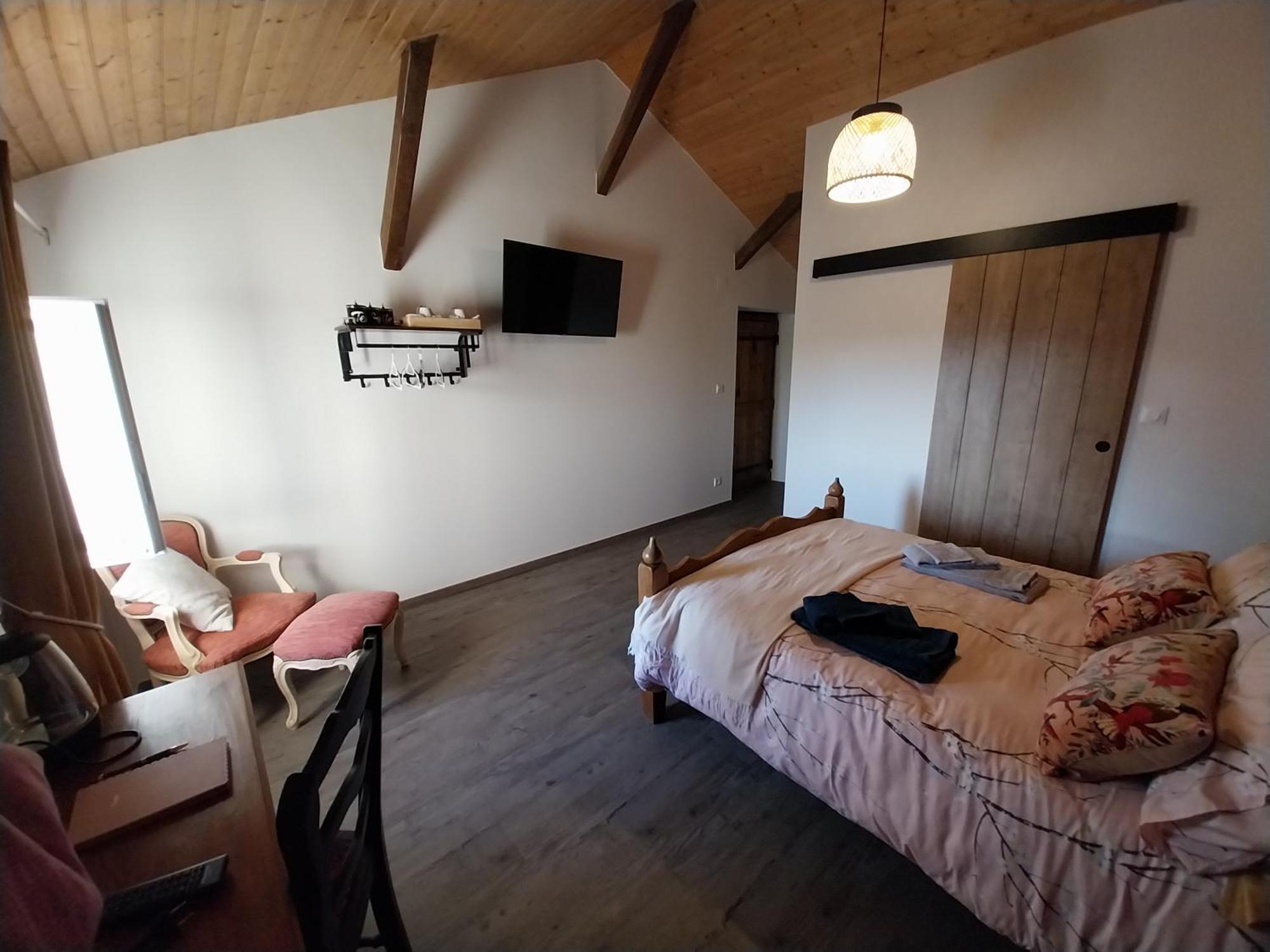 Au Granit Bleu Bed and Breakfast Faye-l'Abbesse Eksteriør billede